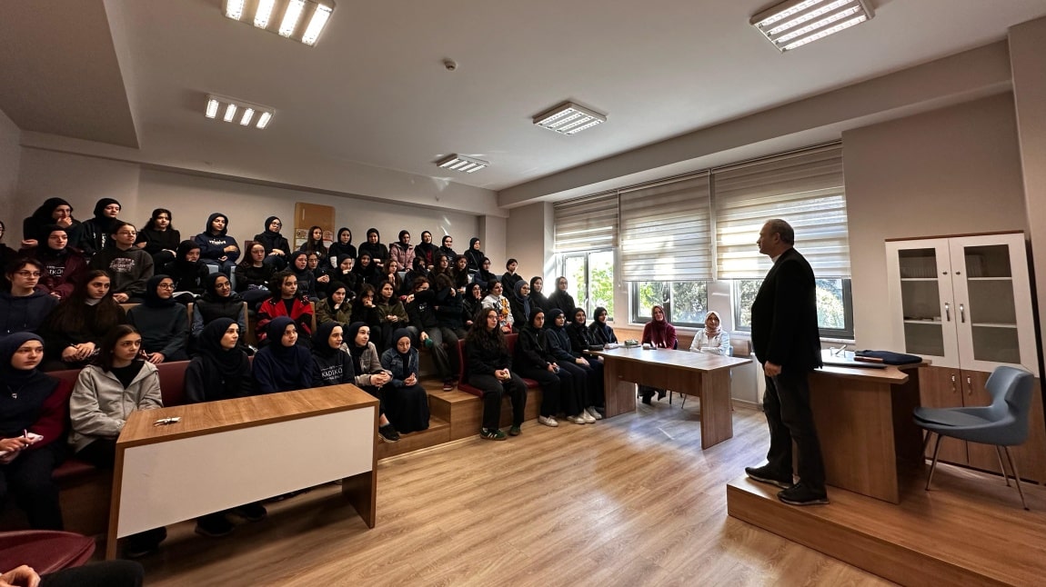 Okulumuzda Sınavza Kurucusu ve Değerli Velimiz Zekeriya Abanoz'u Ağırladık